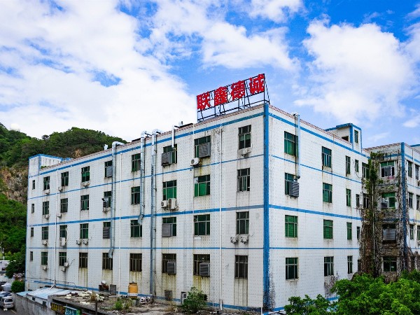 數(shù)據(jù)線OEM加工源頭廠家，聯(lián)鑫德誠(chéng)數(shù)據(jù)線廠家
