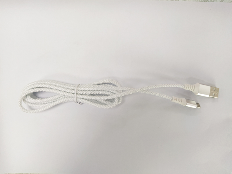 2A大電流microUSB數(shù)據(jù)線，深圳數(shù)據(jù)線定制廠家