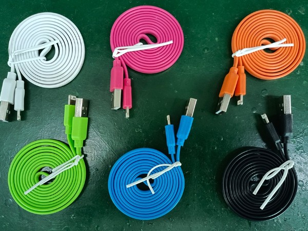 面條線蘋(píng)果數(shù)據(jù)線，充電不彈窗，支持定制